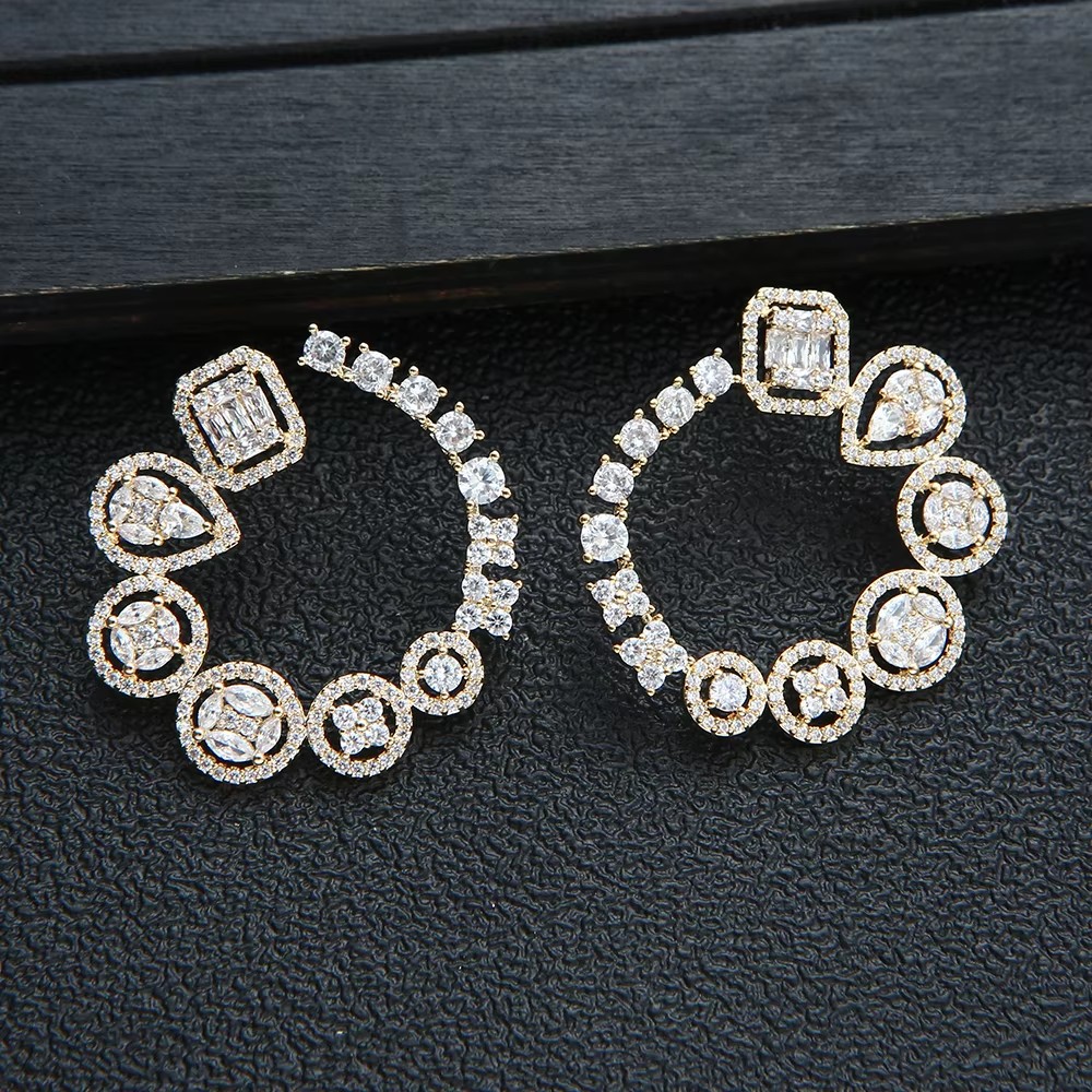 Women Accessories Dubai - Luxe Ronde Stud Oorbellen Voor Vrouwen