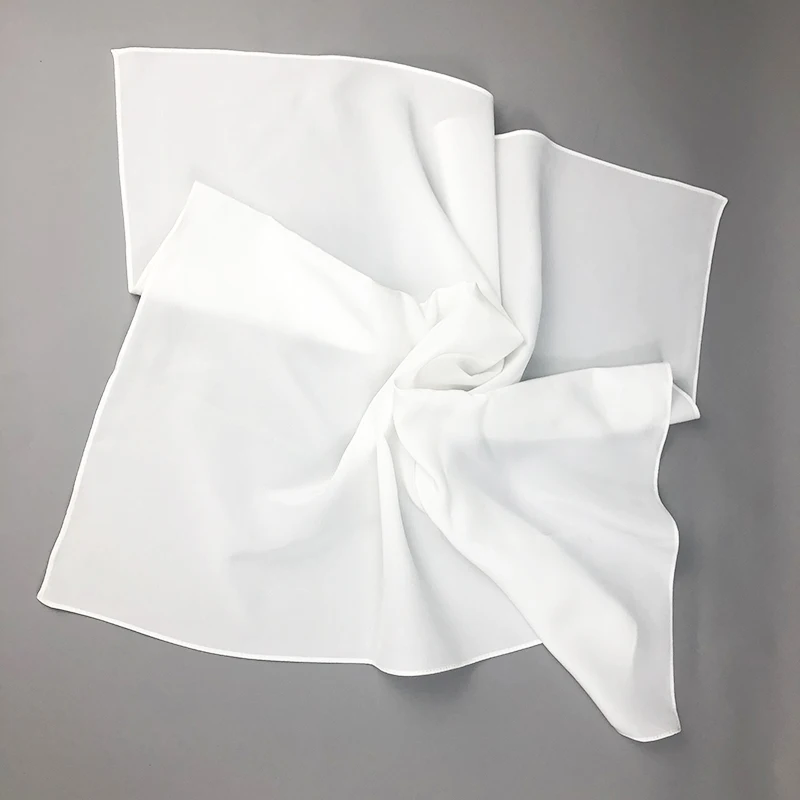 Nieuwe Dames Zijden Sjaal Vier - Silk Scarf Square recensie en prijs